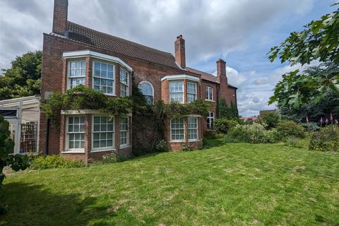 10 bedroom detached house for sale, Crab Lane, North Muskham