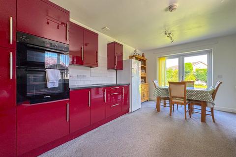 3 bedroom detached bungalow for sale, Ullswater Avenue, St Nicolas Park