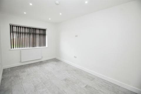 2 Spring Hill, Shipley, BD18 1ND