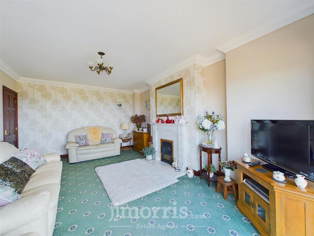 CAM02122 G0-PR0119-STILL012.jpg