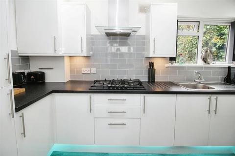 30 Ashbourne Drive, Bradford, BD2 4AQ