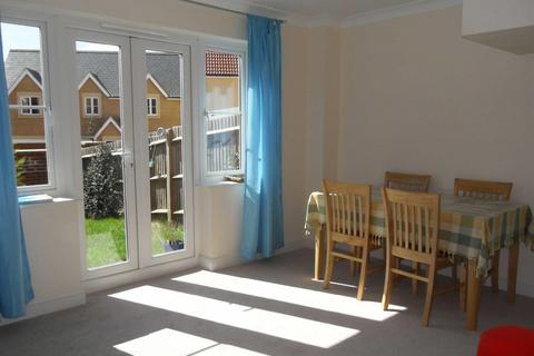 2 bedroom terraced house to rent, Doulton Close, Redhouse, Swindon