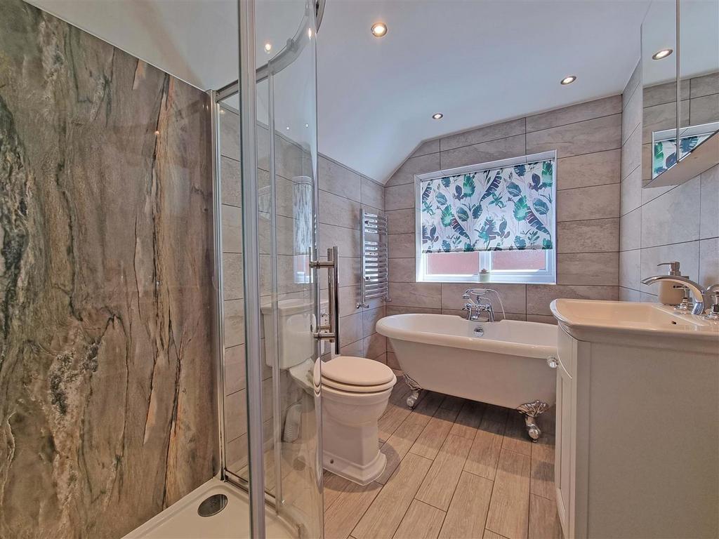 Modern family bathroom