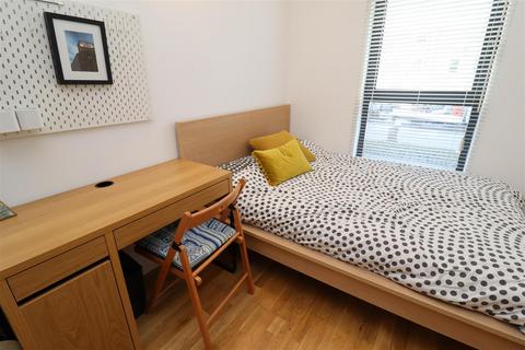 2 bedroom apartment to rent, New Cross Road, New Cross