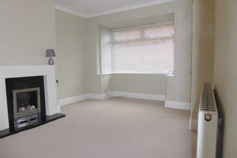 2 bedroom end of terrace house to rent, Western Grove, Wortley, Leeds