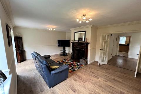Wentworth The Abbes Walk, Burghwallis, Doncaster, DN6 9JH