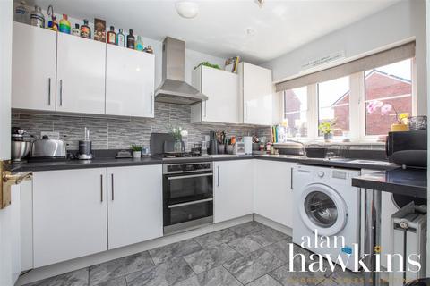 9 Cricketers Close, Royal Wootton Bassett, Swindon, SN4 8JD