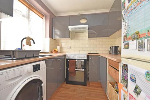 2 bedroom terraced house for sale, Exeter Road, Cullompton