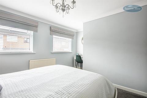 16 Barlow Road, Sheffield, S6 5HR