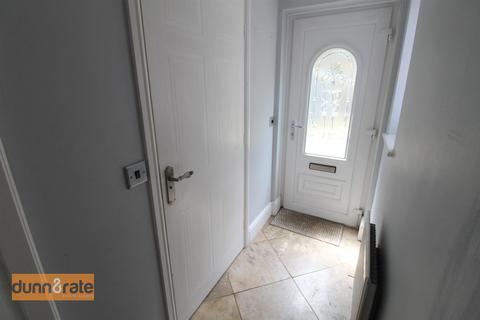 19 Beaufighter Grove, Stoke-on-trent, ST6 5XS