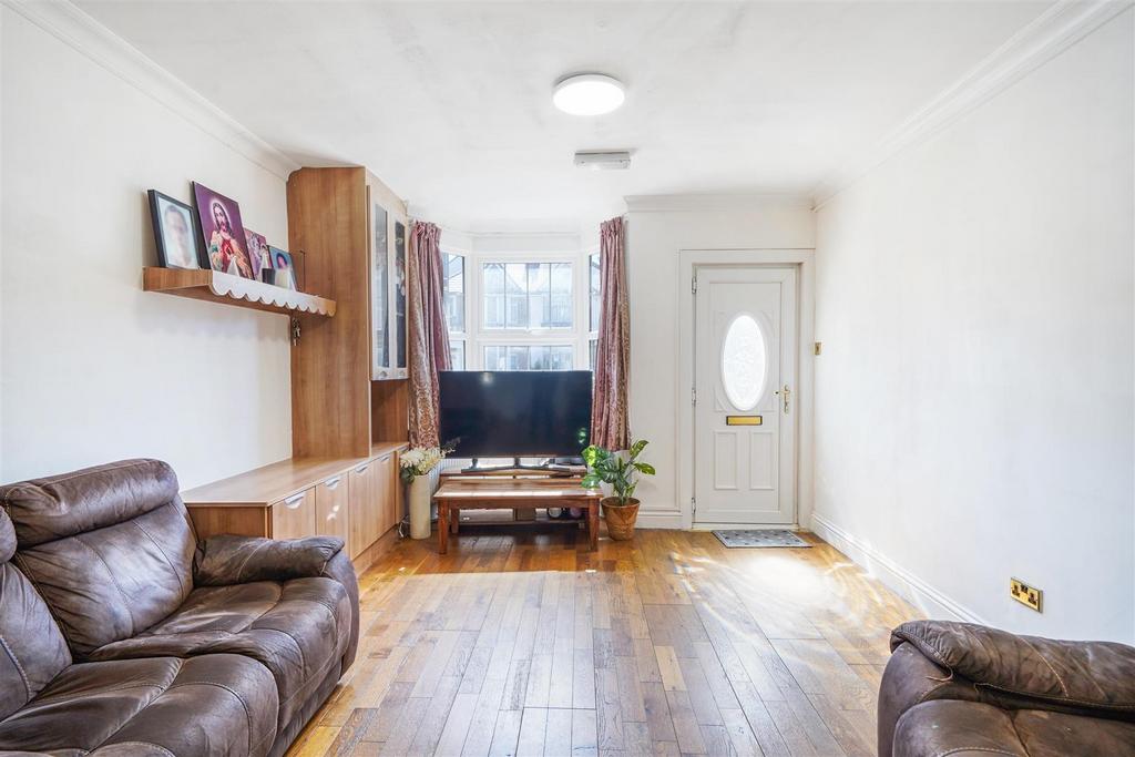 39 Greenford Road - Kb TOS9w TLkvgsr7oo Jtp.jpg