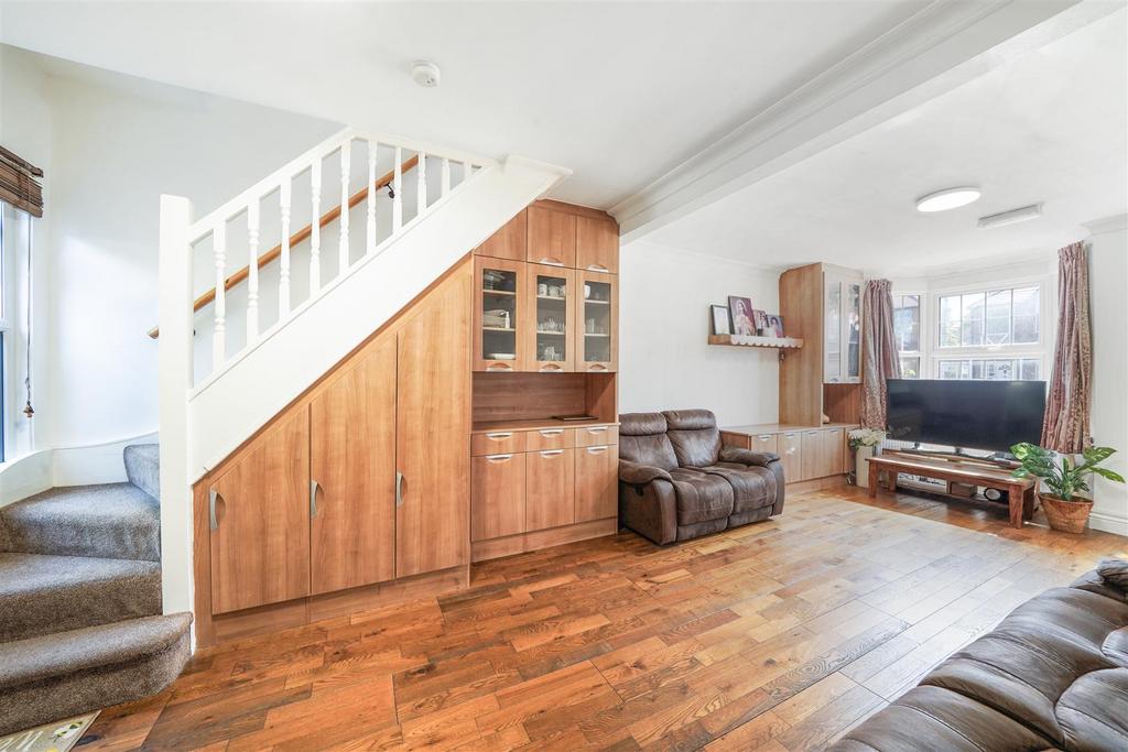 39 Greenford Road - p Jf QM1 Ugrf QVAs Vqi Svc.jpg