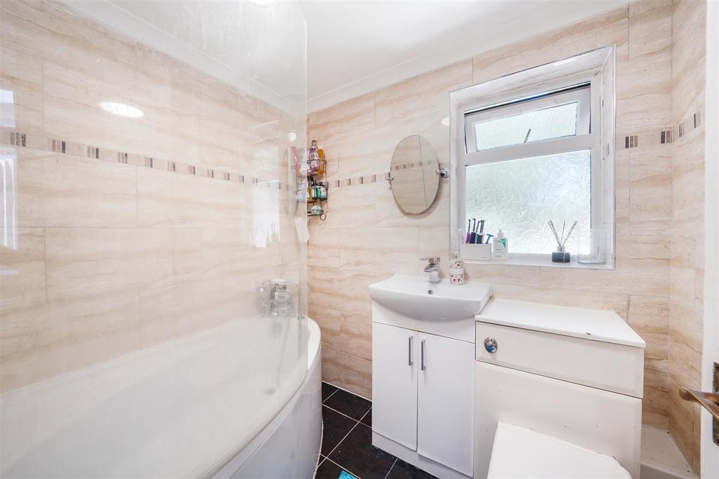 39 Greenford Road - Cfs AOmg YD7 ULx9 TFE7ln.jpg