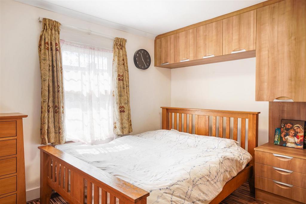 39 Greenford Road - d MBDrti MHk T5851 Jlwn B.jpg