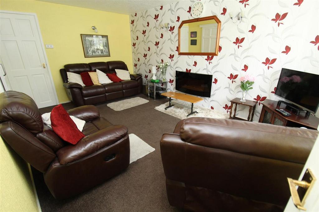 Living Room.JPG