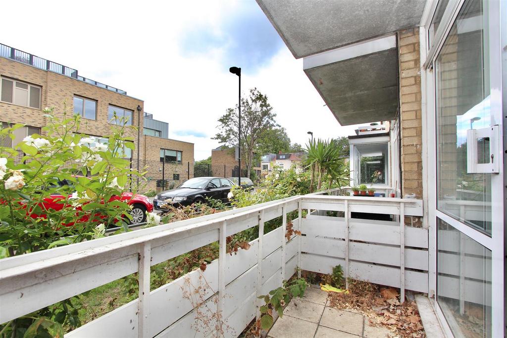 Arbor Court, N16