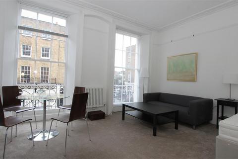 Studio to rent, Balcombe Street, Marylebone, London