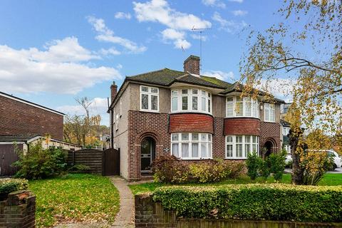 3 bedroom semi-detached house for sale, Kings Head Hill, London E4