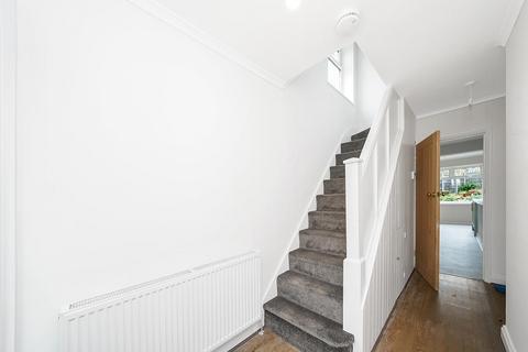 168 Kings Head Hill, London, E4 7NU
