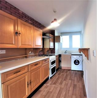 1 bedroom flat to rent, Justin Close, Brentford