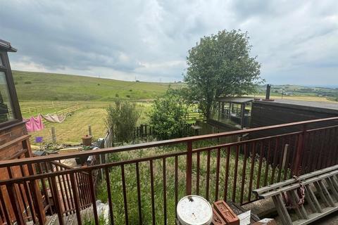10 Arncliffe Rise, Oldham, OL4 2LZ