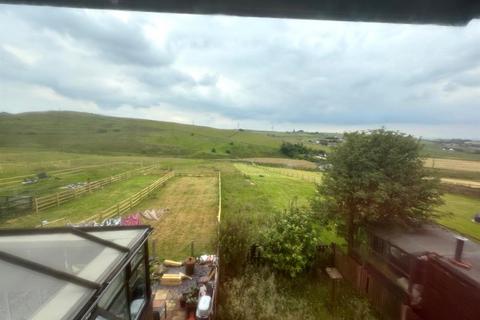 10 Arncliffe Rise, Oldham, OL4 2LZ