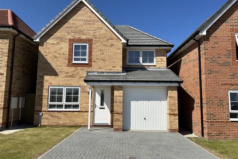 3 bedroom detached house to rent, Goshawk Garth, Brough