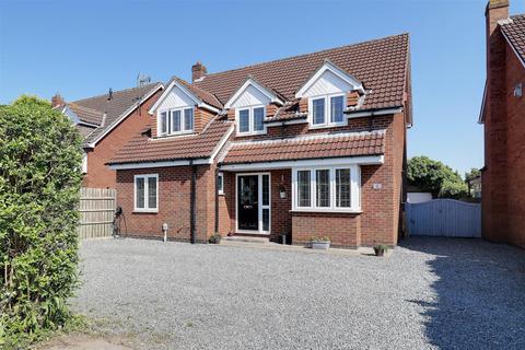 4 bedroom detached house for sale, Woodlands Lane, Elloughton