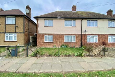 4 bedroom semi-detached house for sale, Botwell Common Road, Hayes, UB3 1JD