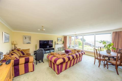 2 bedroom apartment for sale, Whinfell Court, Whirlow, Sheffield