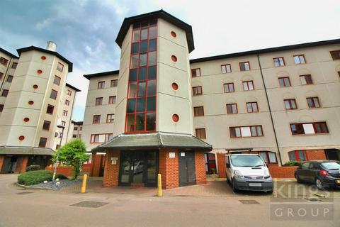 Studio for sale, Hardingstone Court, Eleanor Way, Waltham Cross