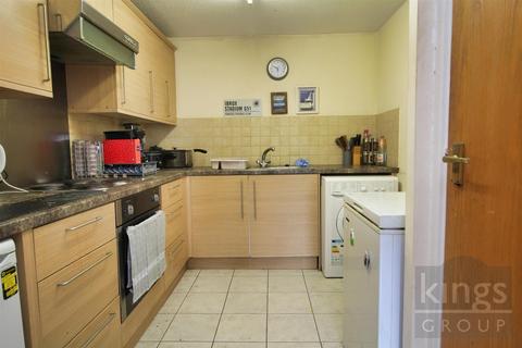 Studio for sale, Hardingstone Court, Eleanor Way, Waltham Cross