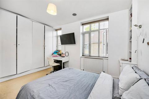 1 bedroom flat for sale, Upper Richmond Road West, East Sheen, SW14