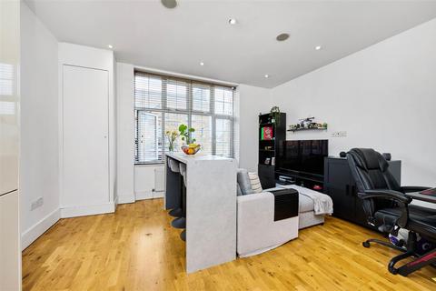 1 bedroom flat for sale, Upper Richmond Road West, East Sheen, SW14