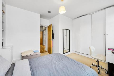 1 bedroom flat for sale, Upper Richmond Road West, East Sheen, SW14