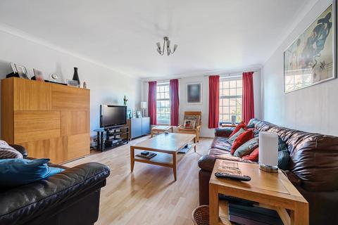 4 bedroom terraced house for sale, Guildown Avenue, Woodside Park