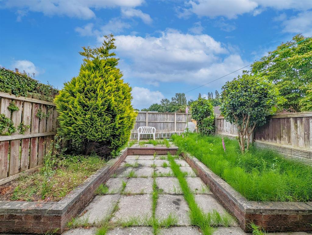 Garden 2.jpg