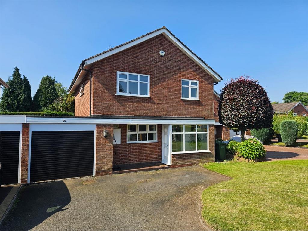 Beauchamp Road, Solihull 4 bed link detached house for sale £500,000