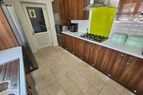 70 Beauchamp Road, Solihull, B91 2BU