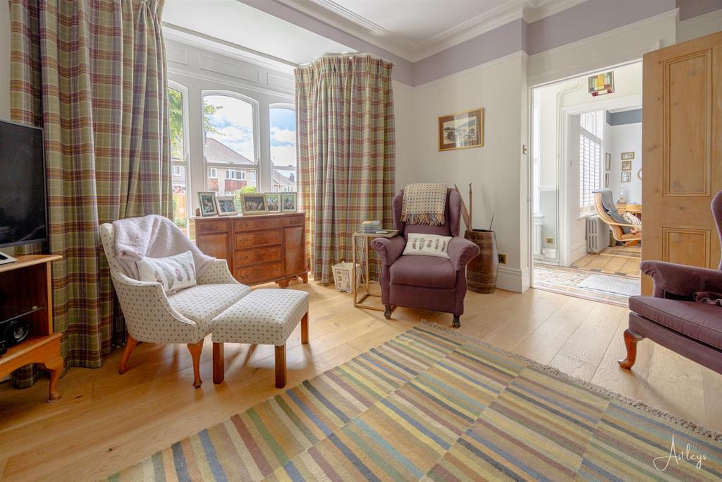 Another Aspect Of The Lounge
