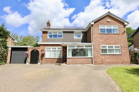 4 bedroom detached house for sale, High Street, North Ferriby