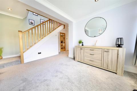 4 bedroom detached house for sale, High Street, North Ferriby