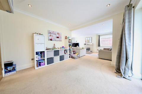 36 High Street, North Ferriby, HU14 3ER