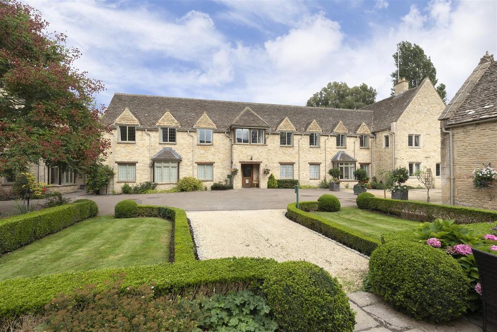 Station Road, ShiptonUnderWychwood 2 bed retirement property for sale
