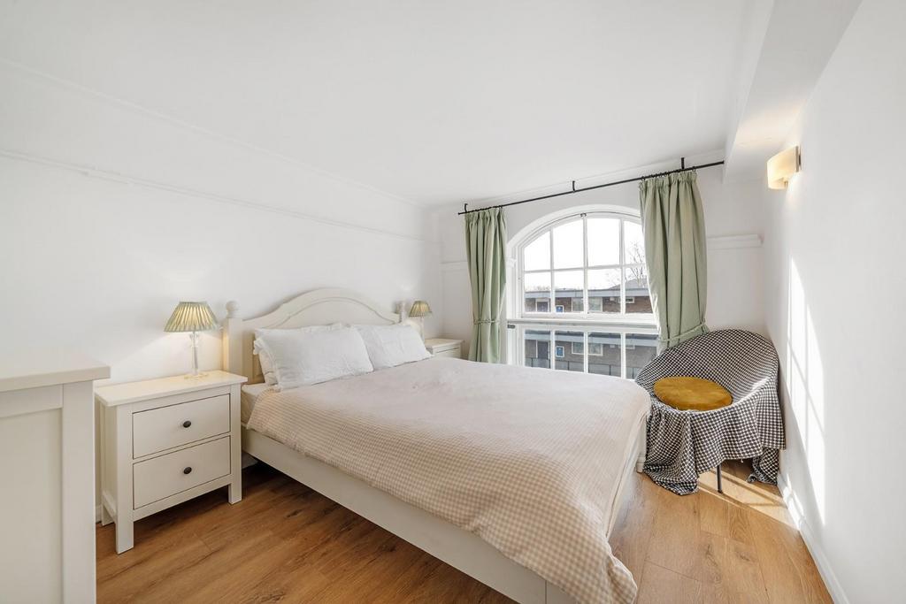 Bedroom 2.jpg