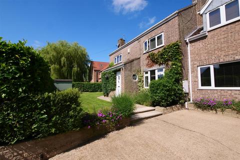 4 bedroom detached house for sale, Pinfold Hill, Wistow