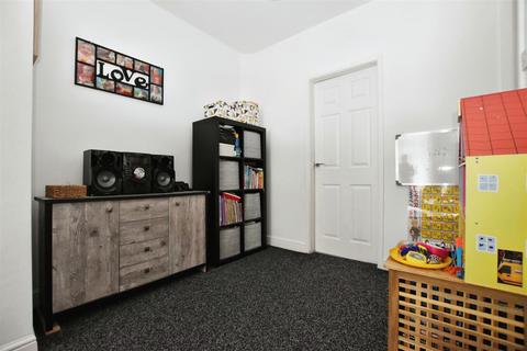 2 bedroom terraced house for sale, Ashburn Grove, Spring Bank West, Hull