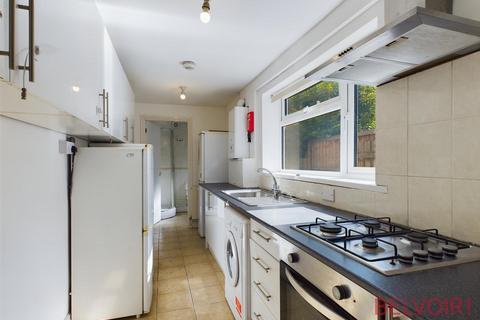 4 bedroom terraced house for sale, Hart Street, Lenton, Nottingham