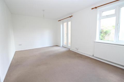 2 bedroom semi-detached house to rent, Twyford Road, Jersey Farm, St Albans, Hertfordshire