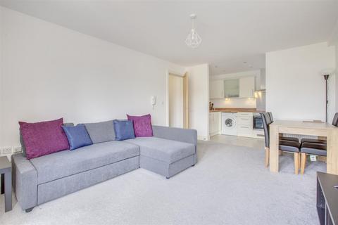 2 bedroom apartment for sale, West Wycombe Road, High Wycombe HP12